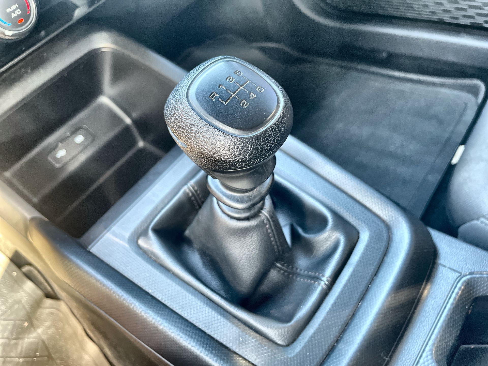 2024 Chevrolet Aveo 1.5 Ls Sedan Mt