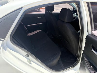 2023 Kia Rio 1.6 Sedan LX At