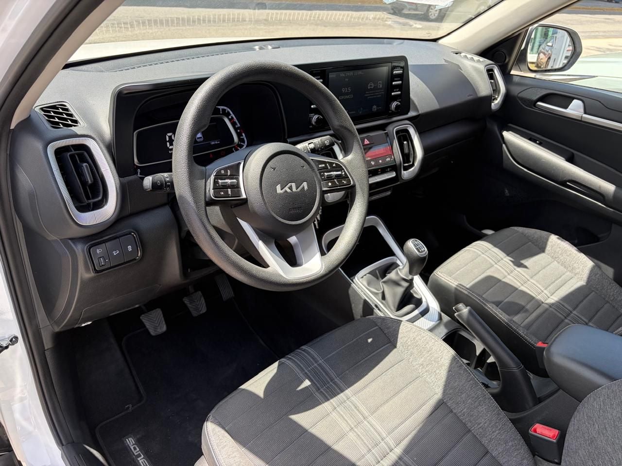2024 Kia Sonet 1.5 Lx Mt
