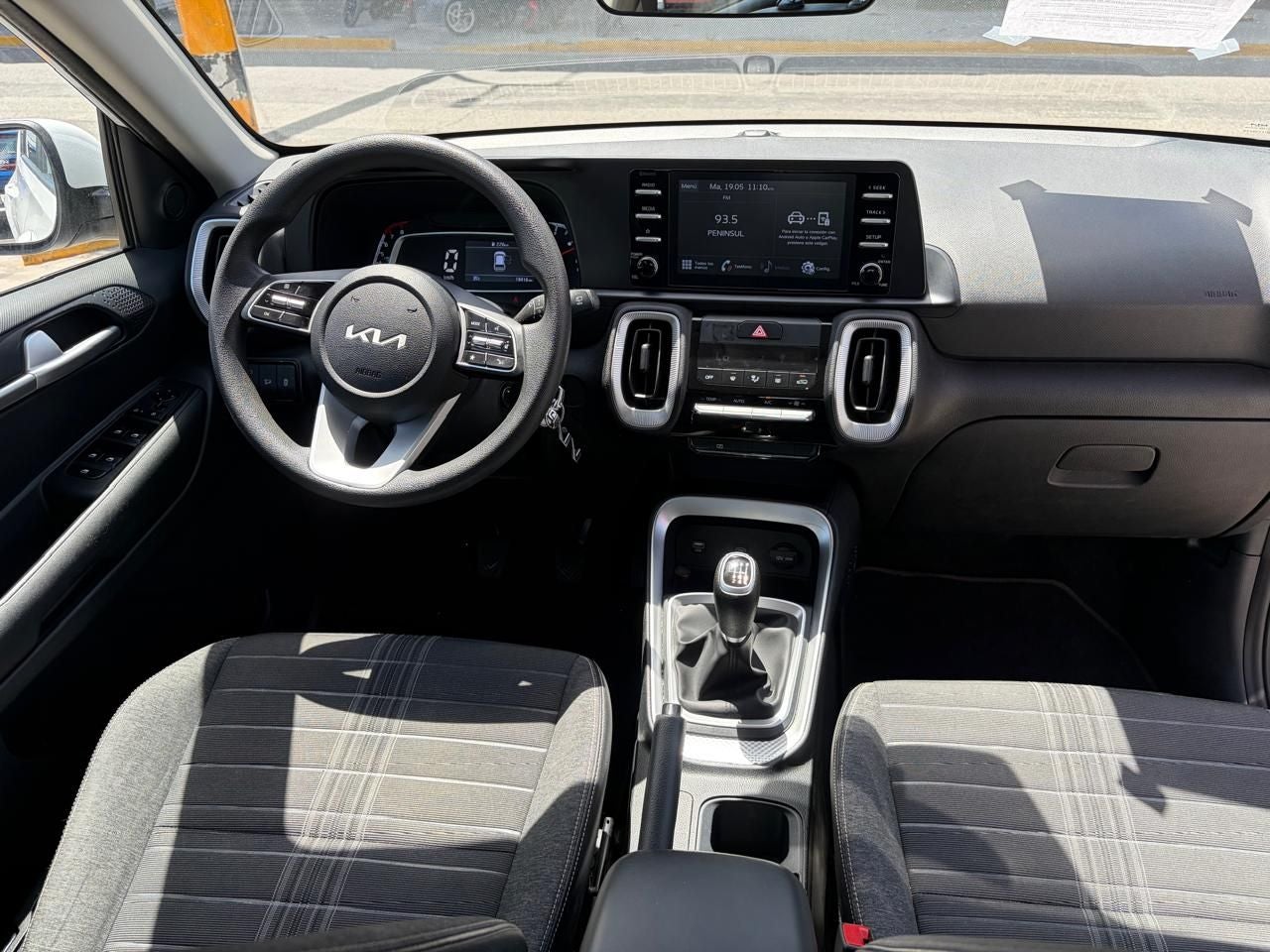2024 Kia Sonet 1.5 Lx Mt