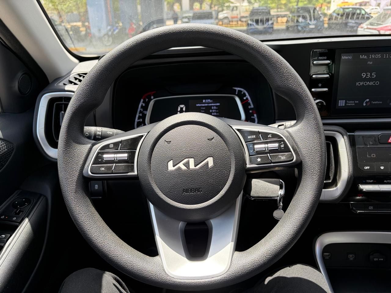 2024 Kia Sonet 1.5 Lx Mt