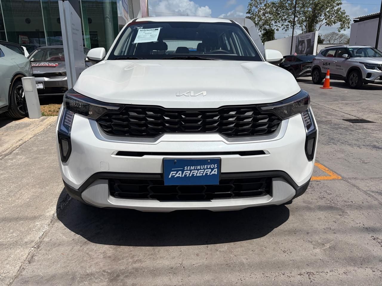 2024 Kia Sonet 1.5 Lx Mt