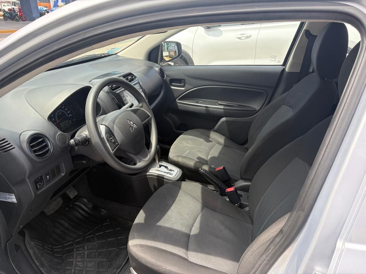 2024 Mitsubishi Mirage 1.2 Glx At
