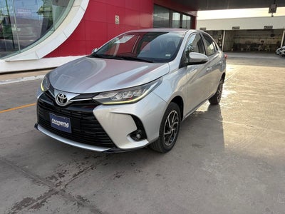 2022 Toyota Yaris 1.5 S Sedan At