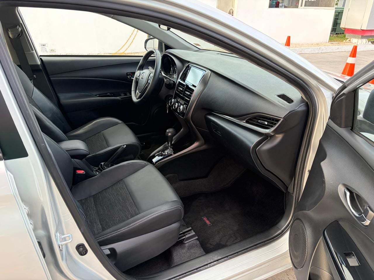 2022 Toyota Yaris 1.5 S Sedan At