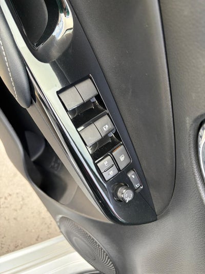 2022 Toyota Yaris 1.5 S Sedan At