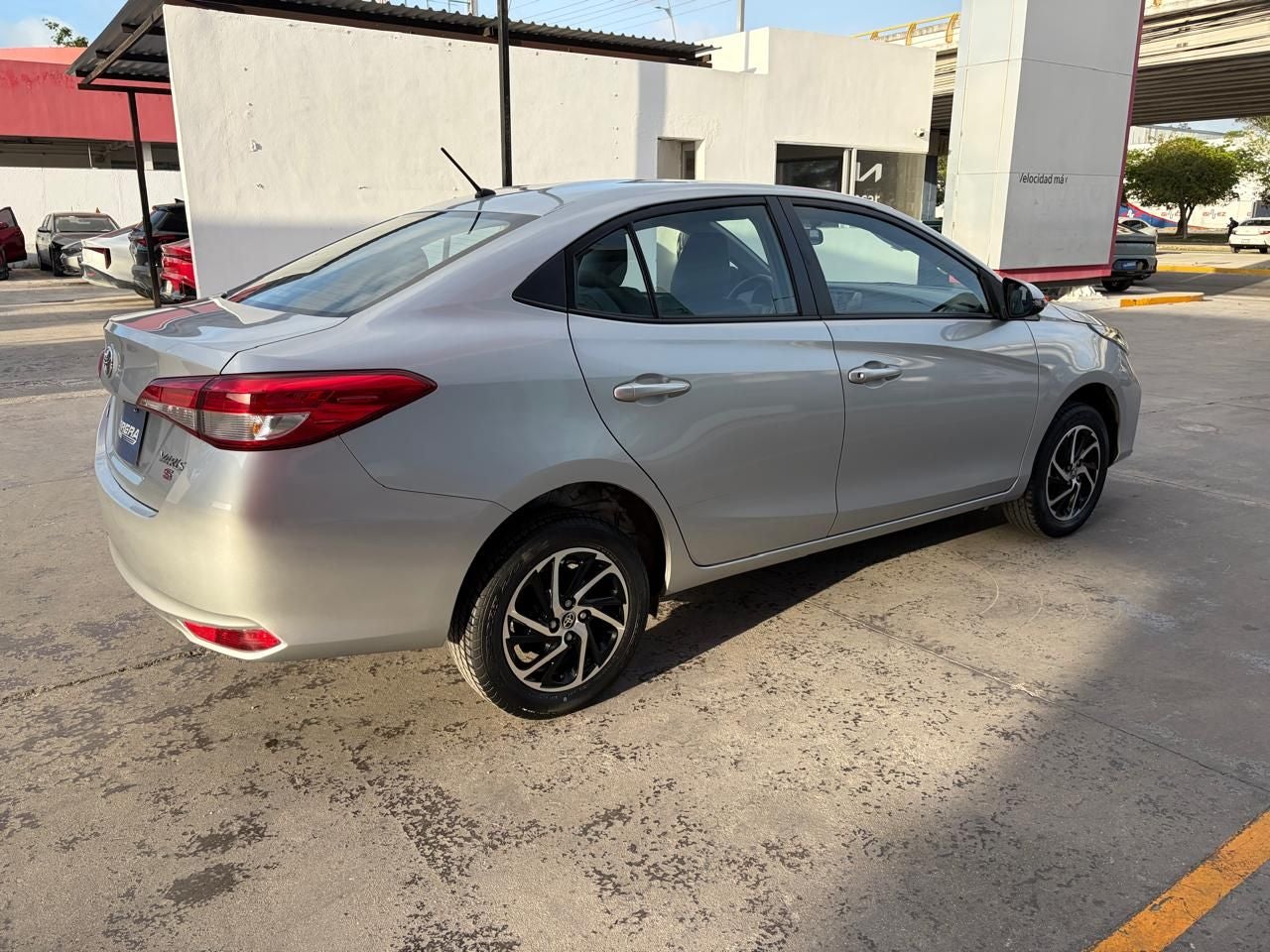 2022 Toyota Yaris 1.5 S Sedan At