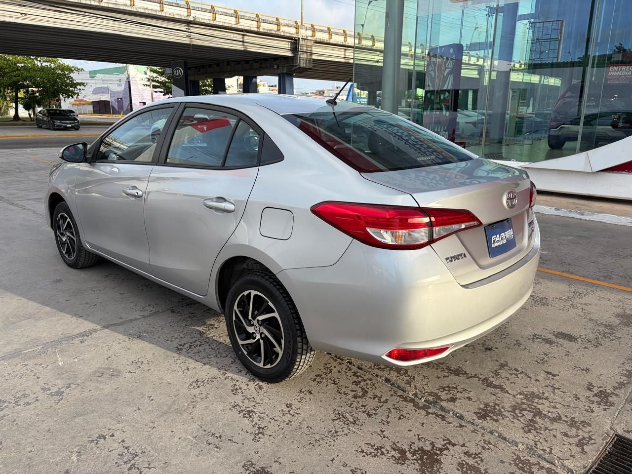 2022 Toyota Yaris 1.5 S Sedan At