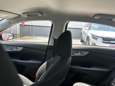 2022 Kia Forte 2.0 LX At