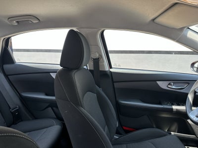 2022 Kia Forte 2.0 LX At