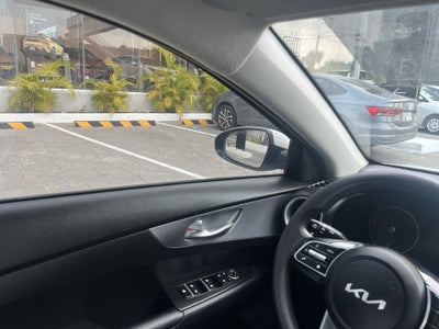 2023 Kia Forte 2.0 Lx Sedan At