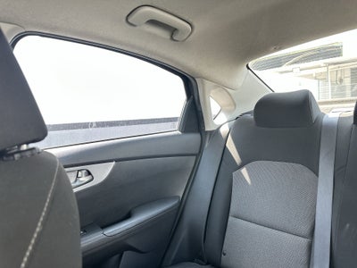 2022 Kia Forte 2.0 LX Mt