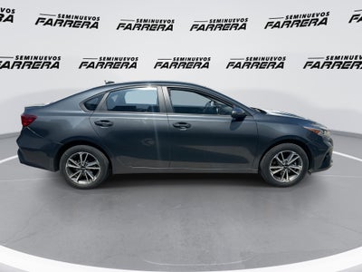 2022 Kia Forte 2.0 LX Mt