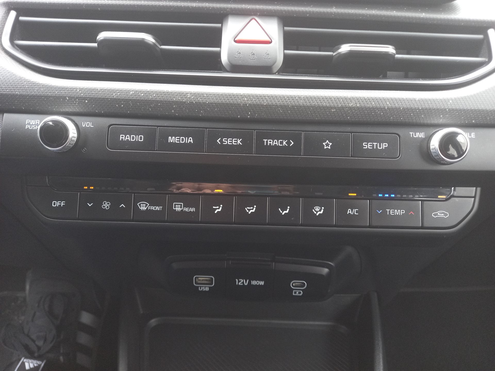 2024 Kia K3 1.6 LX At