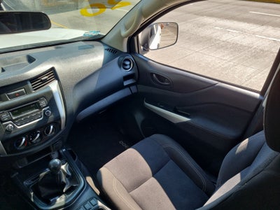 2020 Nissan NP300 Doble Cabina 2.5 SE Paq Seguridad Mt
