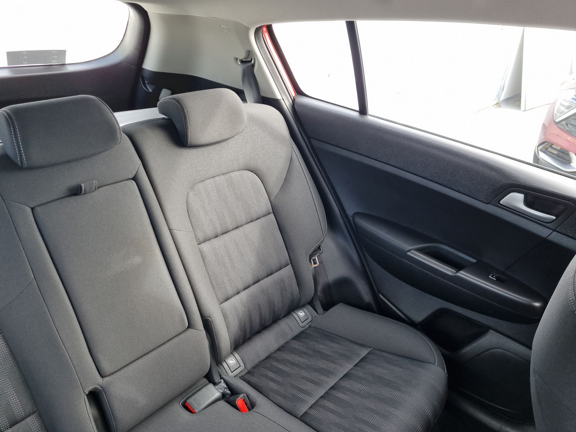 2022 Kia Sportage 2.0 LX AT