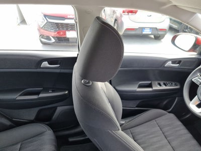 2022 Kia Sportage 2.0 LX AT