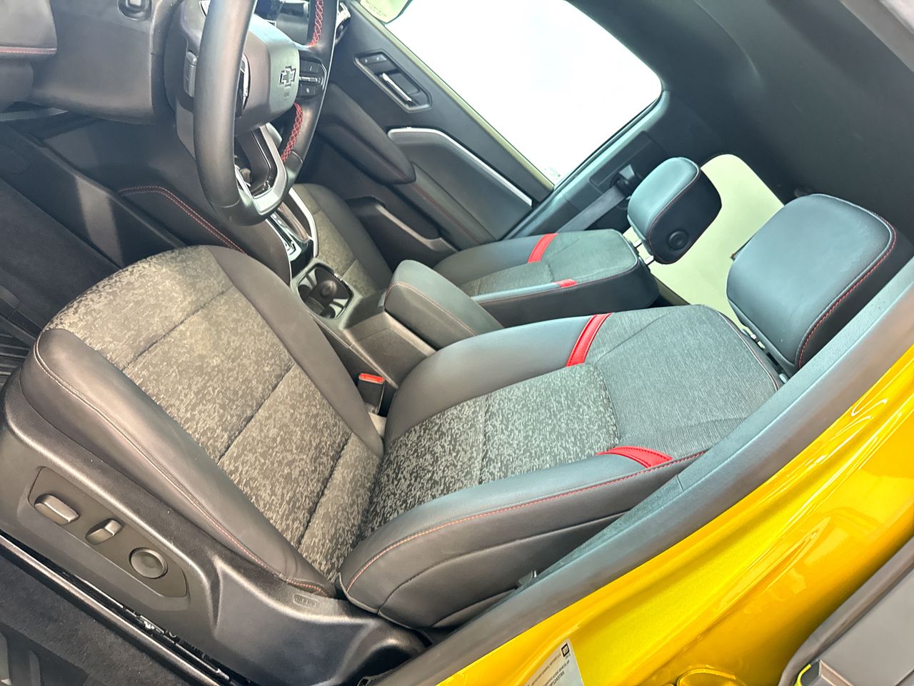 2023 Chevrolet Colorado 2.7 Z71 At