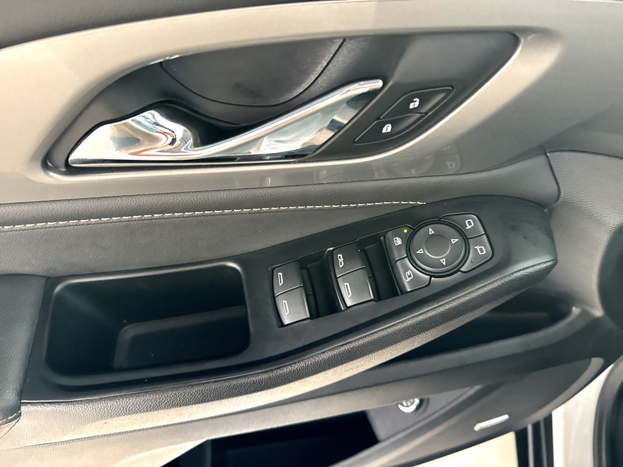 2023 Chevrolet Traverse 3.6 Lt 7 Pasajeros At