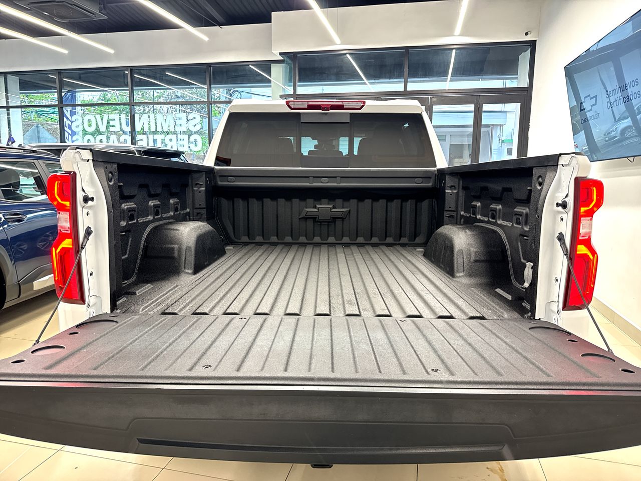 2024 Chevrolet Cheyenne 5.3 RST At