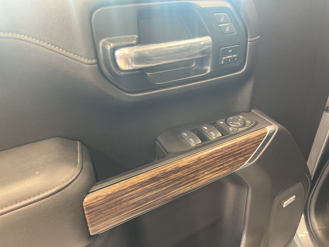 2022 Chevrolet Cheyenne 6.2 V8 Doble Cabina High Country 4x4 At