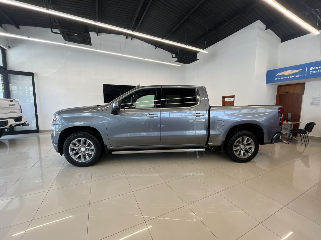 2022 Chevrolet Cheyenne 6.2 V8 Doble Cabina High Country 4x4 At