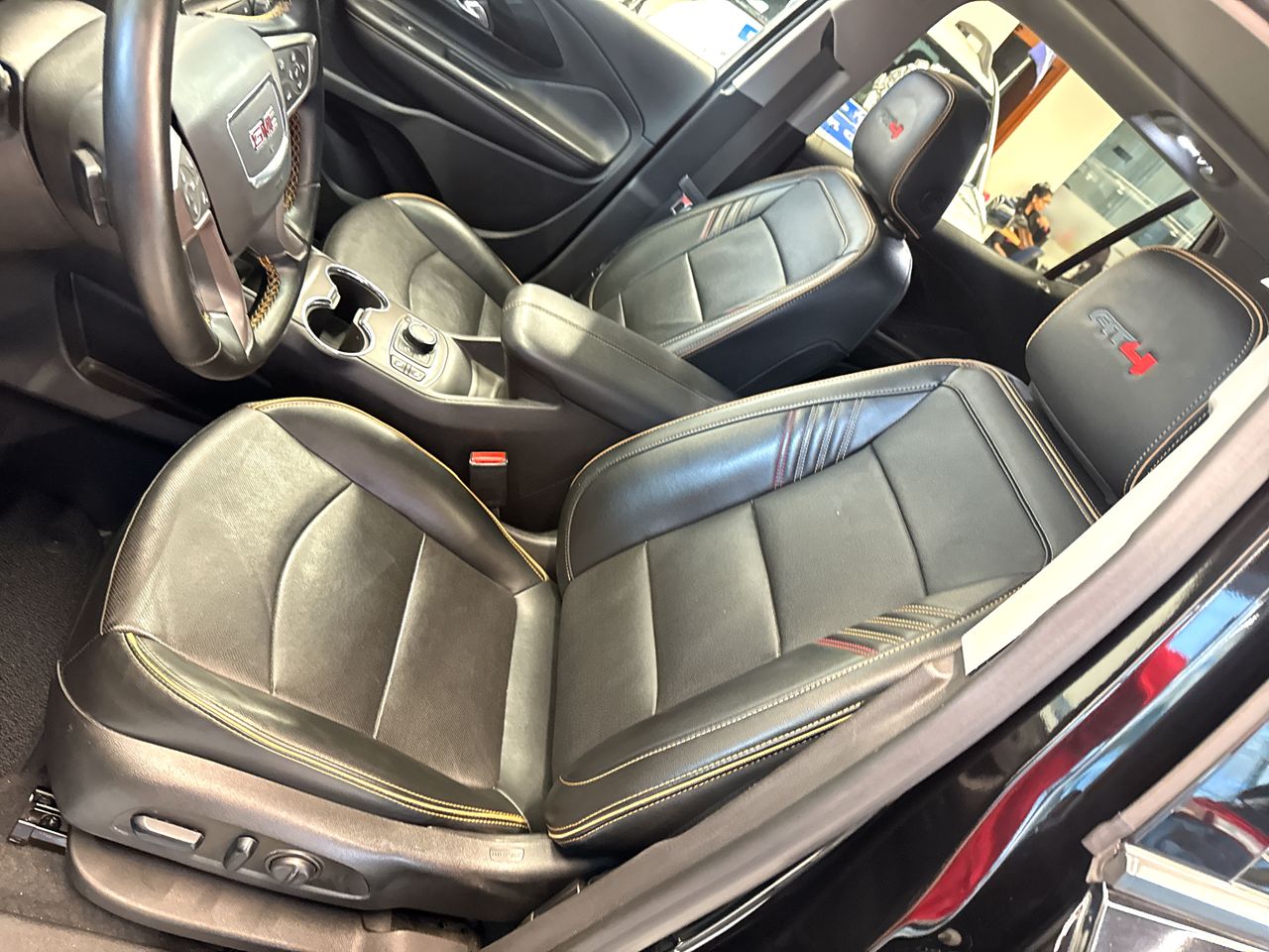 2023 GMC Terrain 1.5 AT4 At