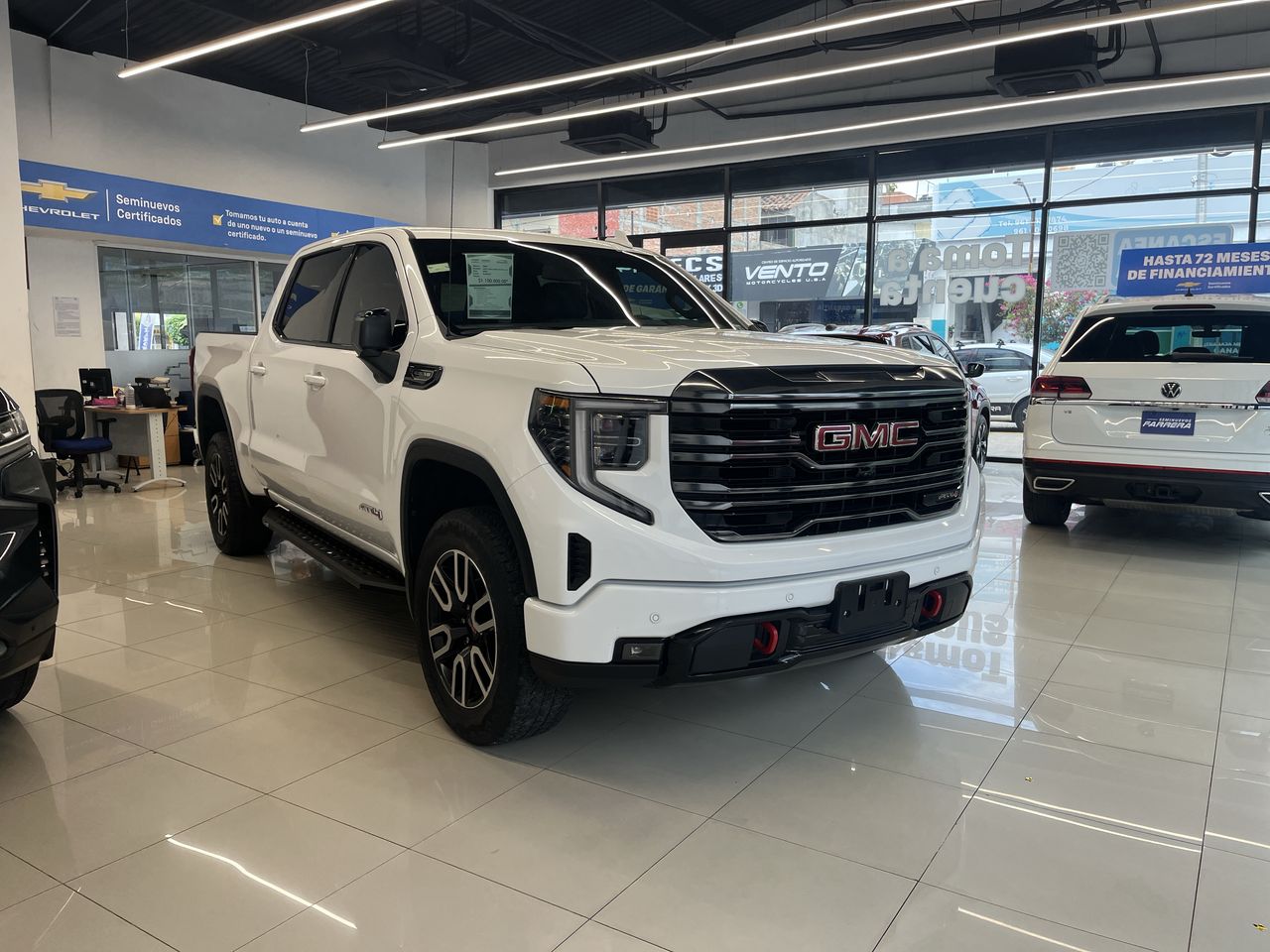 2024 GMC Sierra 5.3 AT4 At