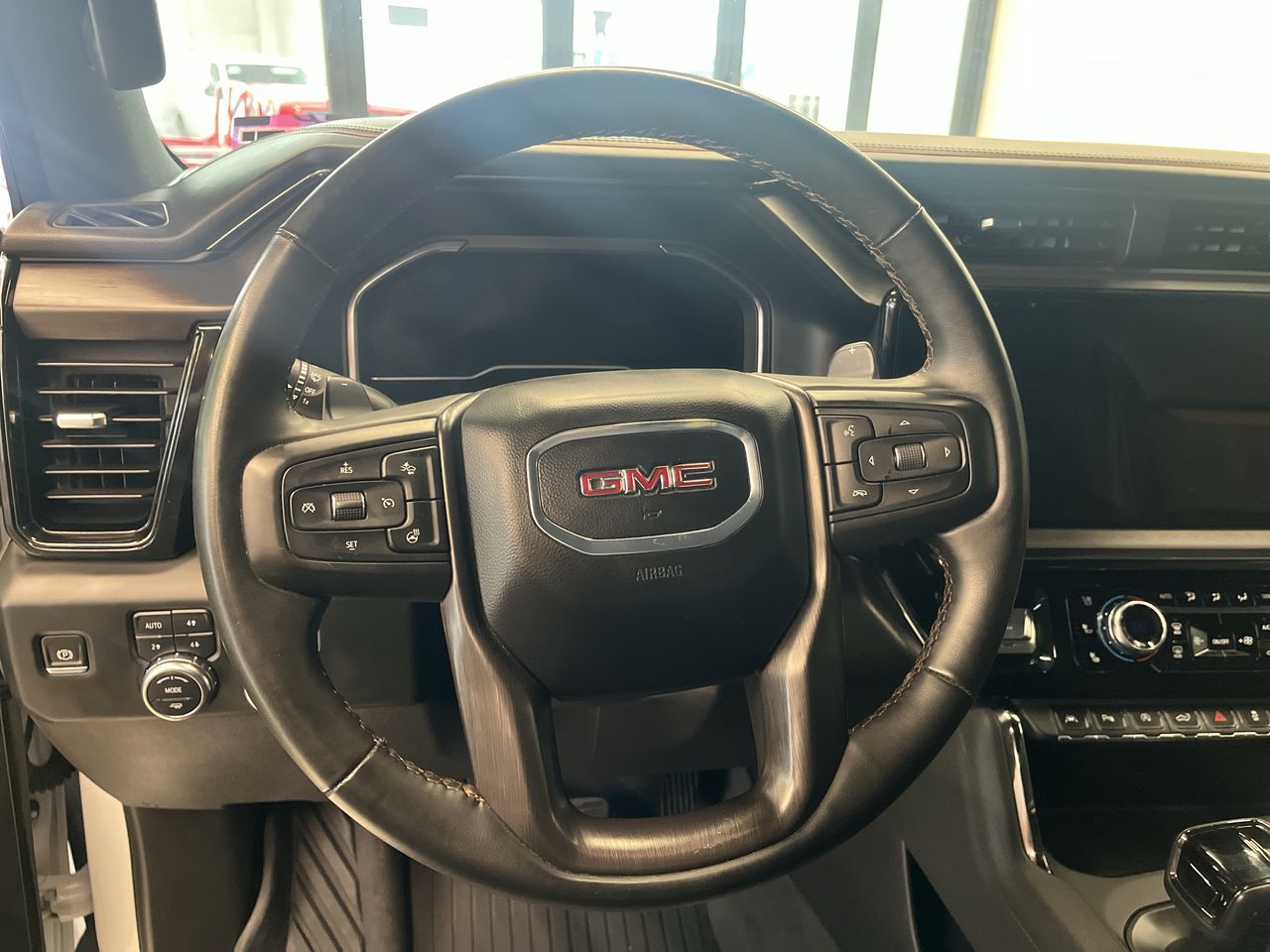 2024 GMC Sierra 5.3 AT4 At
