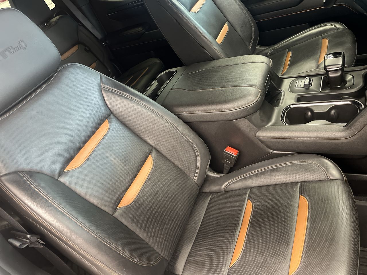2024 GMC Sierra 5.3 AT4 At