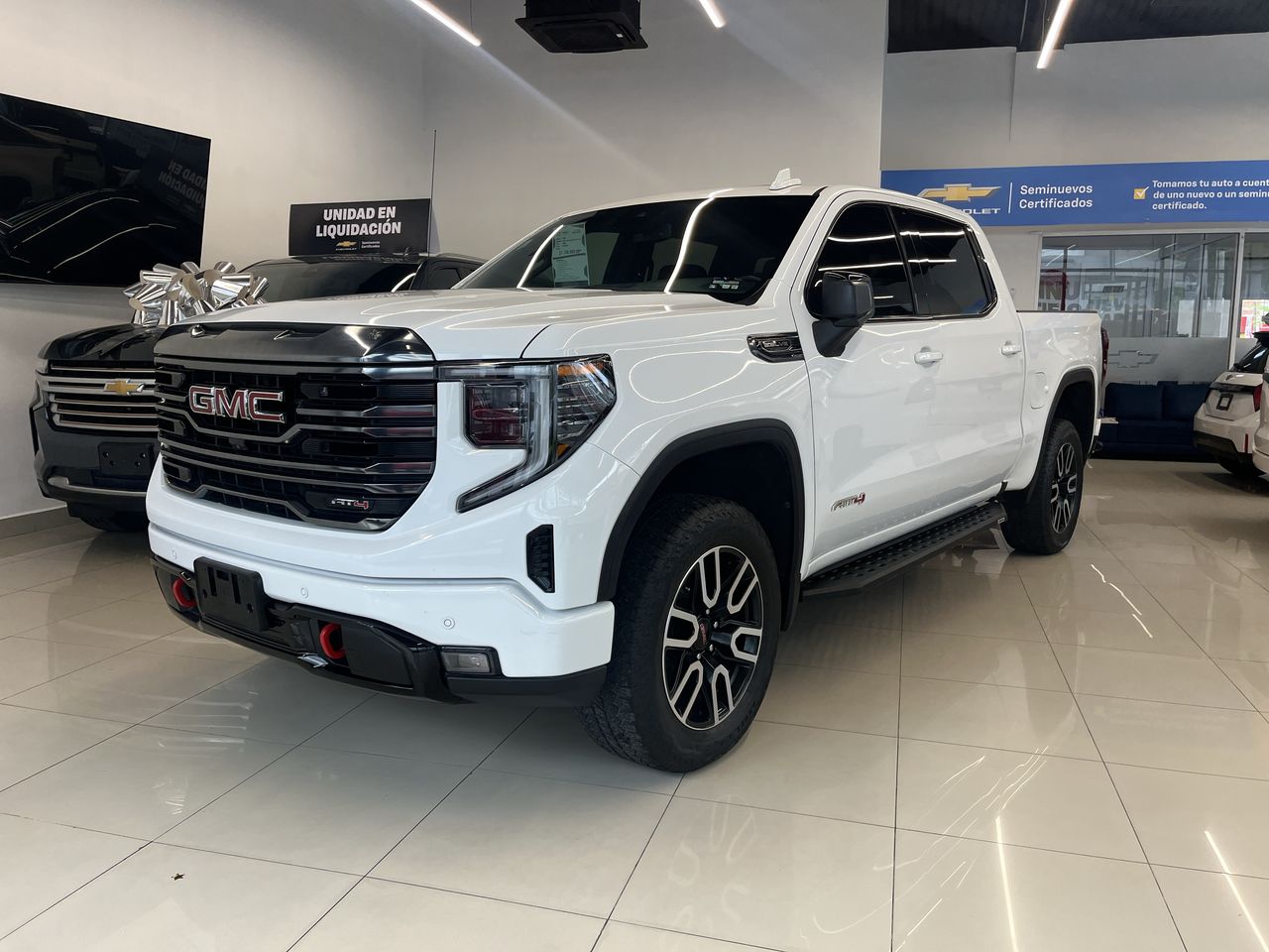 2024 GMC Sierra 5.3 AT4 At