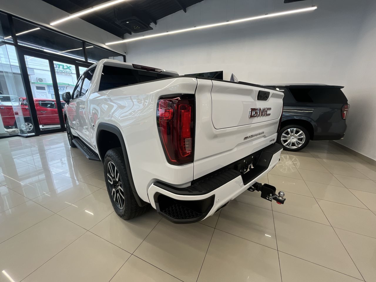 2024 GMC Sierra 5.3 AT4 At
