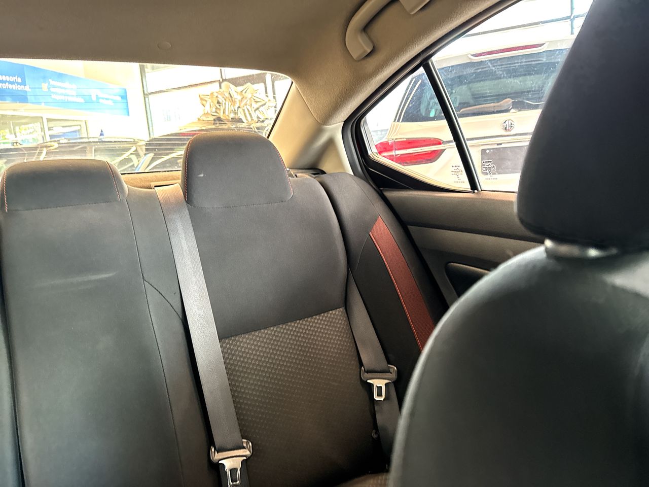 2023 Nissan Versa 1.6 Sr At