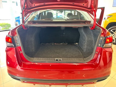 2023 Nissan Versa 1.6 Sr At