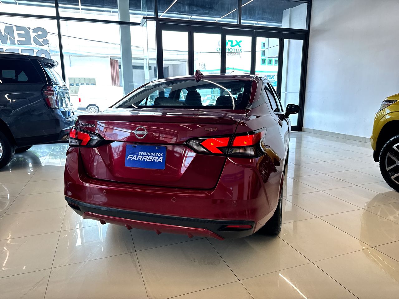 2023 Nissan Versa 1.6 Sr At