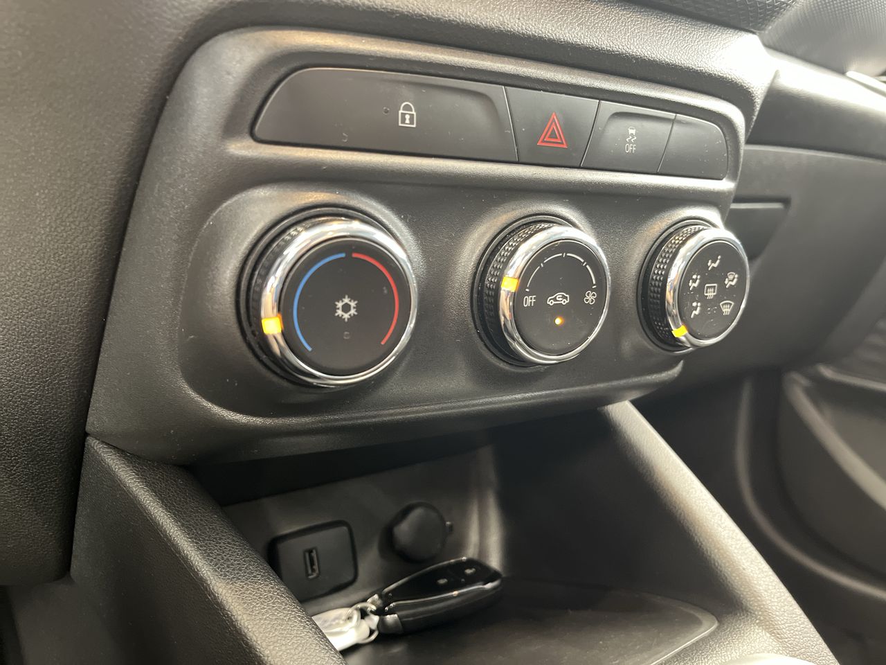 2023 Chevrolet Tracker 1.2 LS Mt
