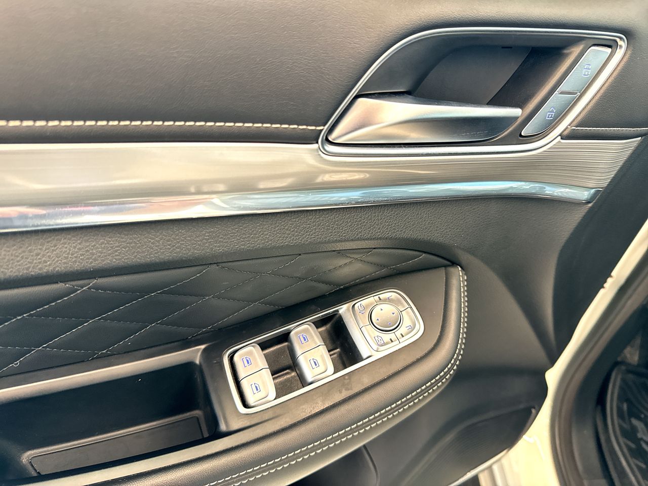 2024 MG RX8 2.0 Elegance At