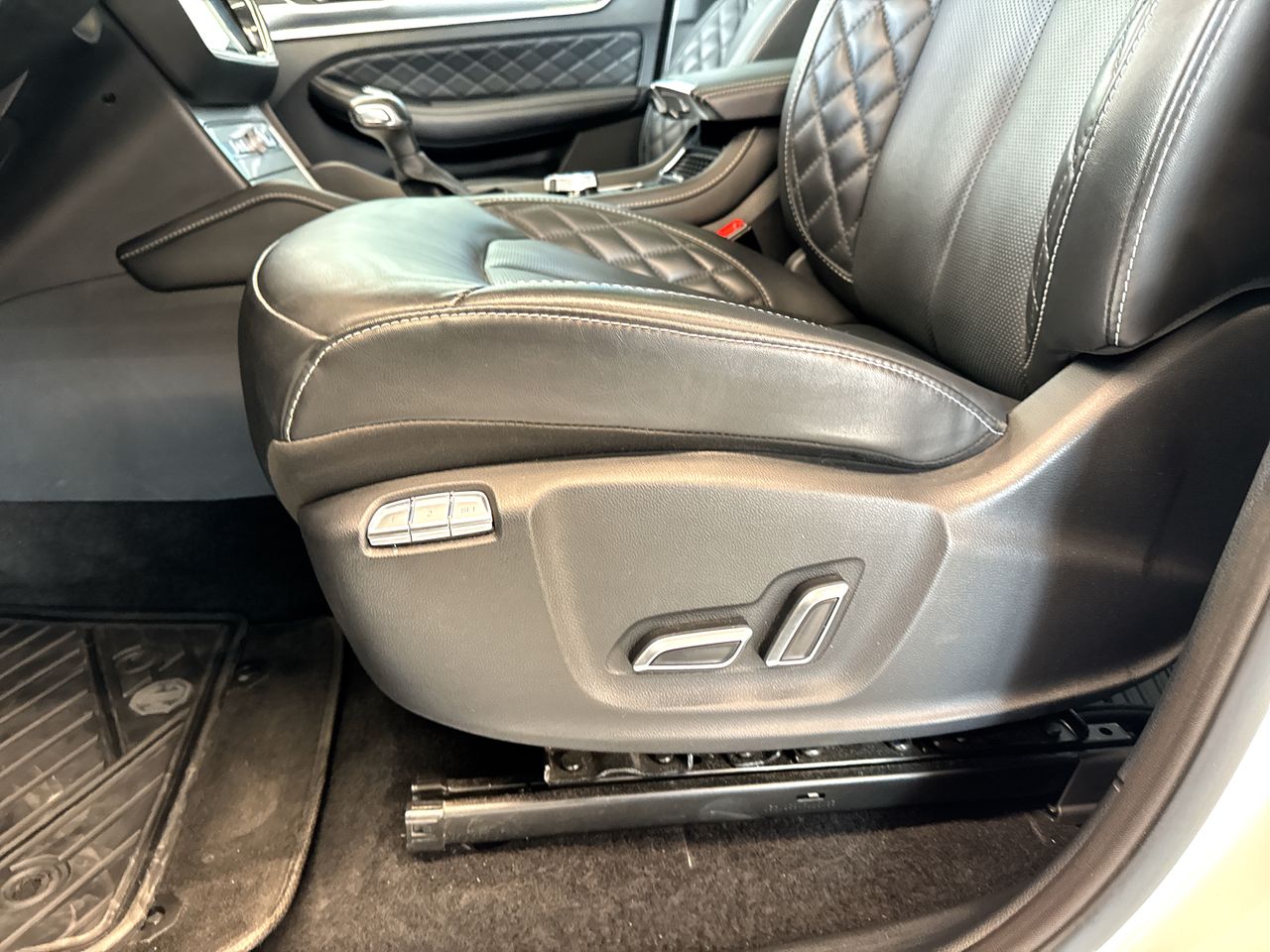 2024 MG RX8 2.0 Elegance At