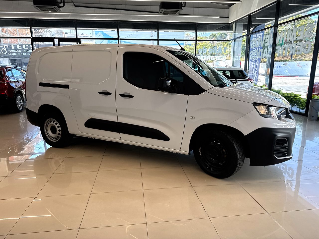 2024 Peugeot Partner 1.2 Maxi Pack Mt