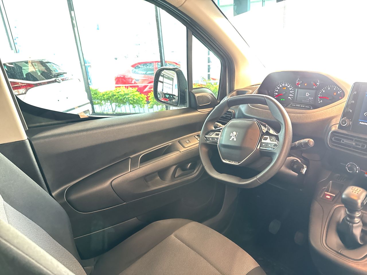 2024 Peugeot Partner 1.2 Maxi Pack Mt