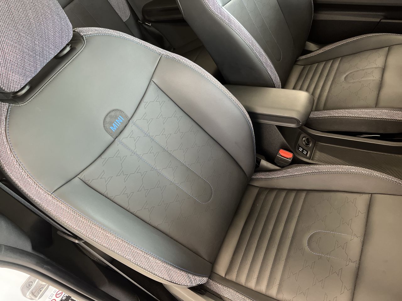 2025 MINI Cooper S Classic 3 Puertas At