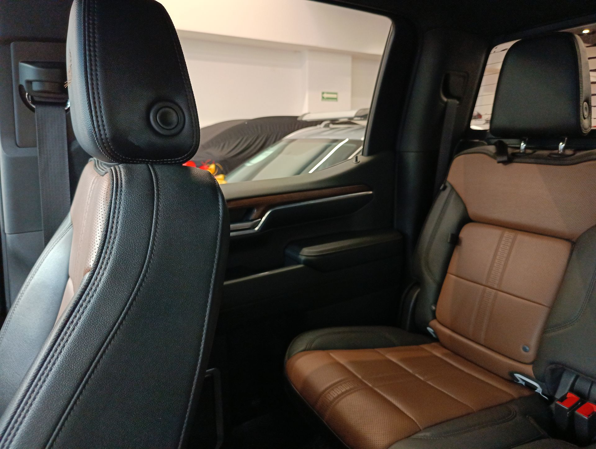 2023 Chevrolet Cheyenne 6.2 V8 Doble Cabina High Country 4x4 At