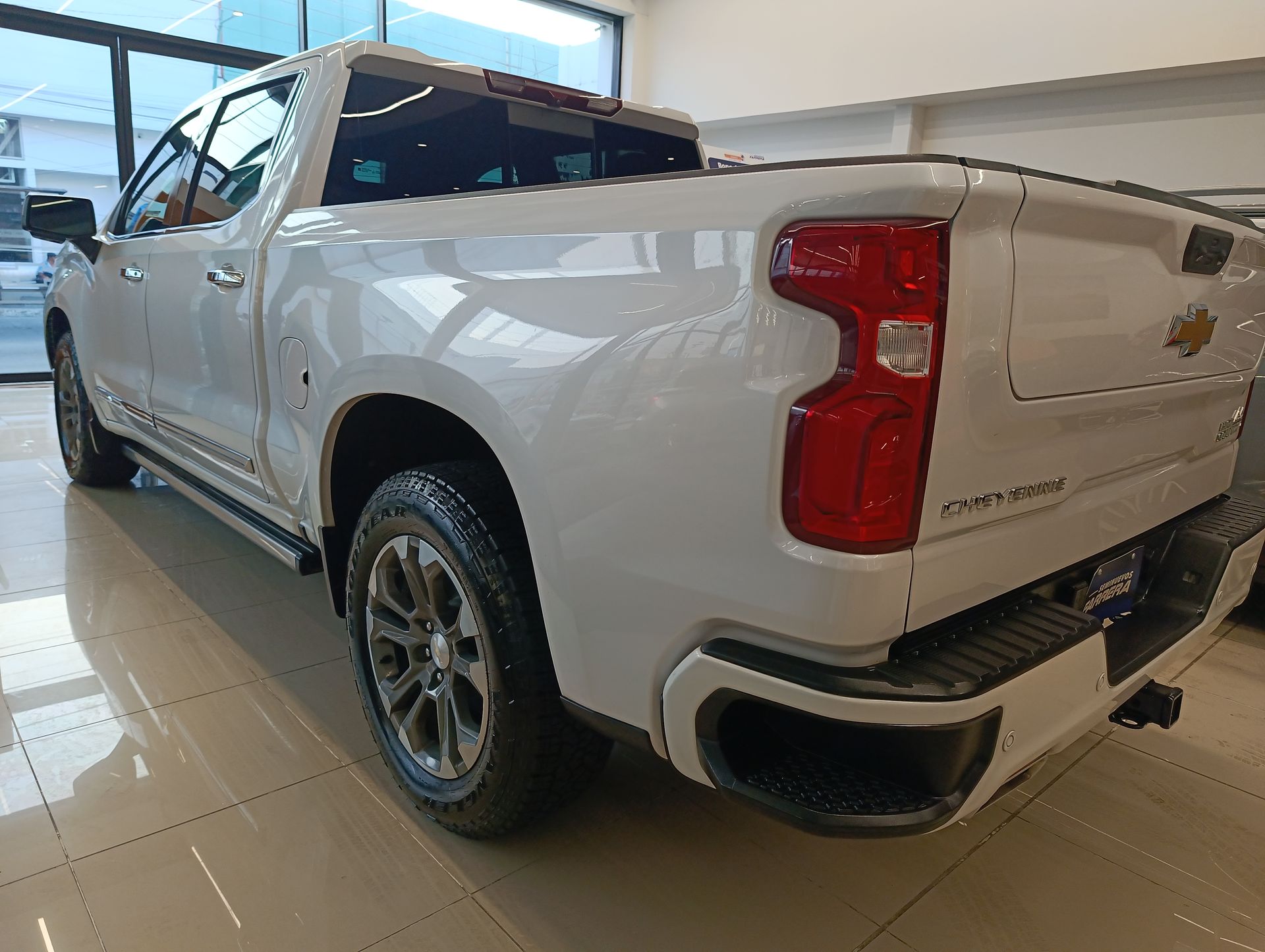 2023 Chevrolet Cheyenne 6.2 V8 Doble Cabina High Country 4x4 At