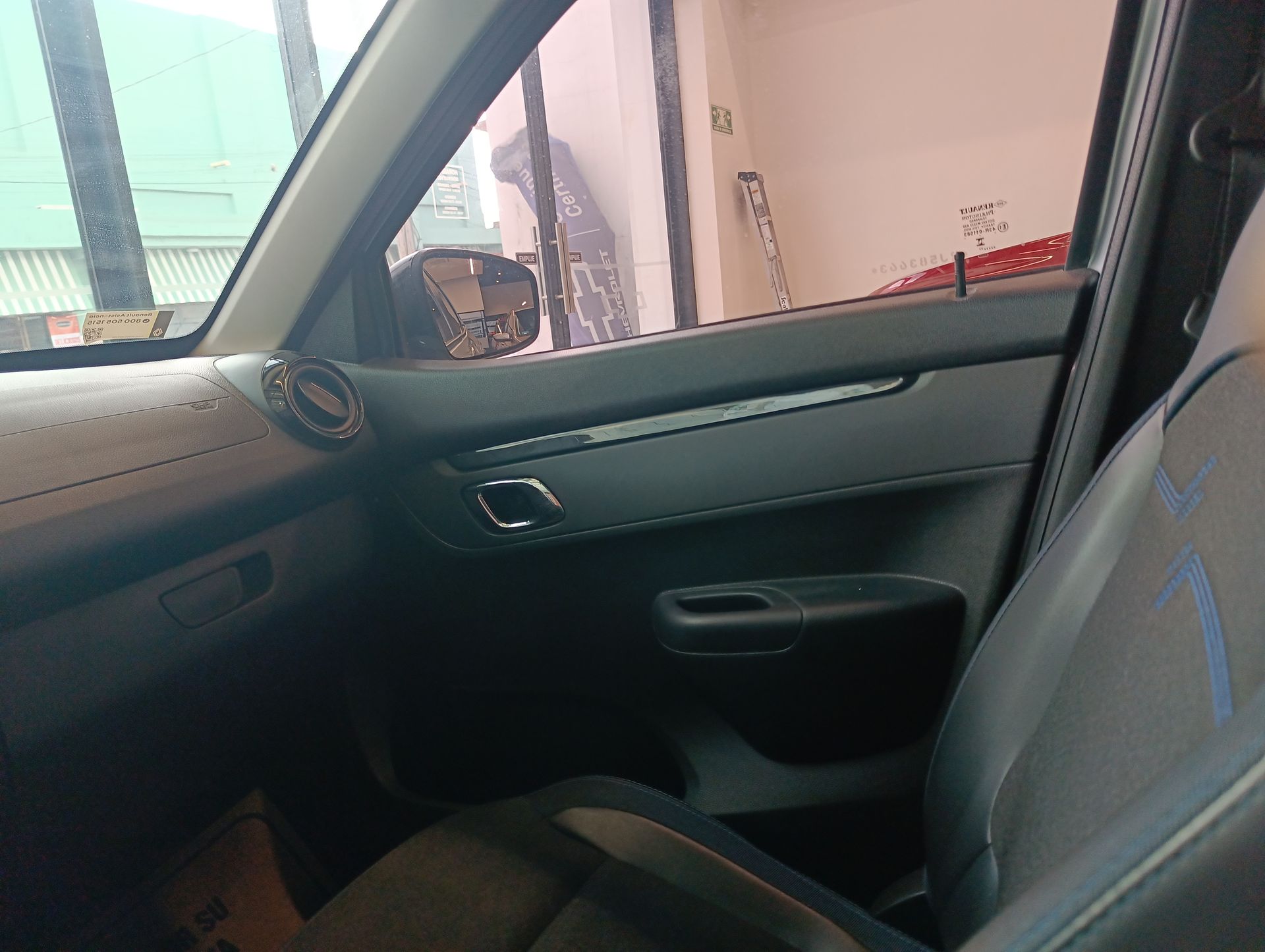 2024 Renault Kwid 1.0 Bitono Mt