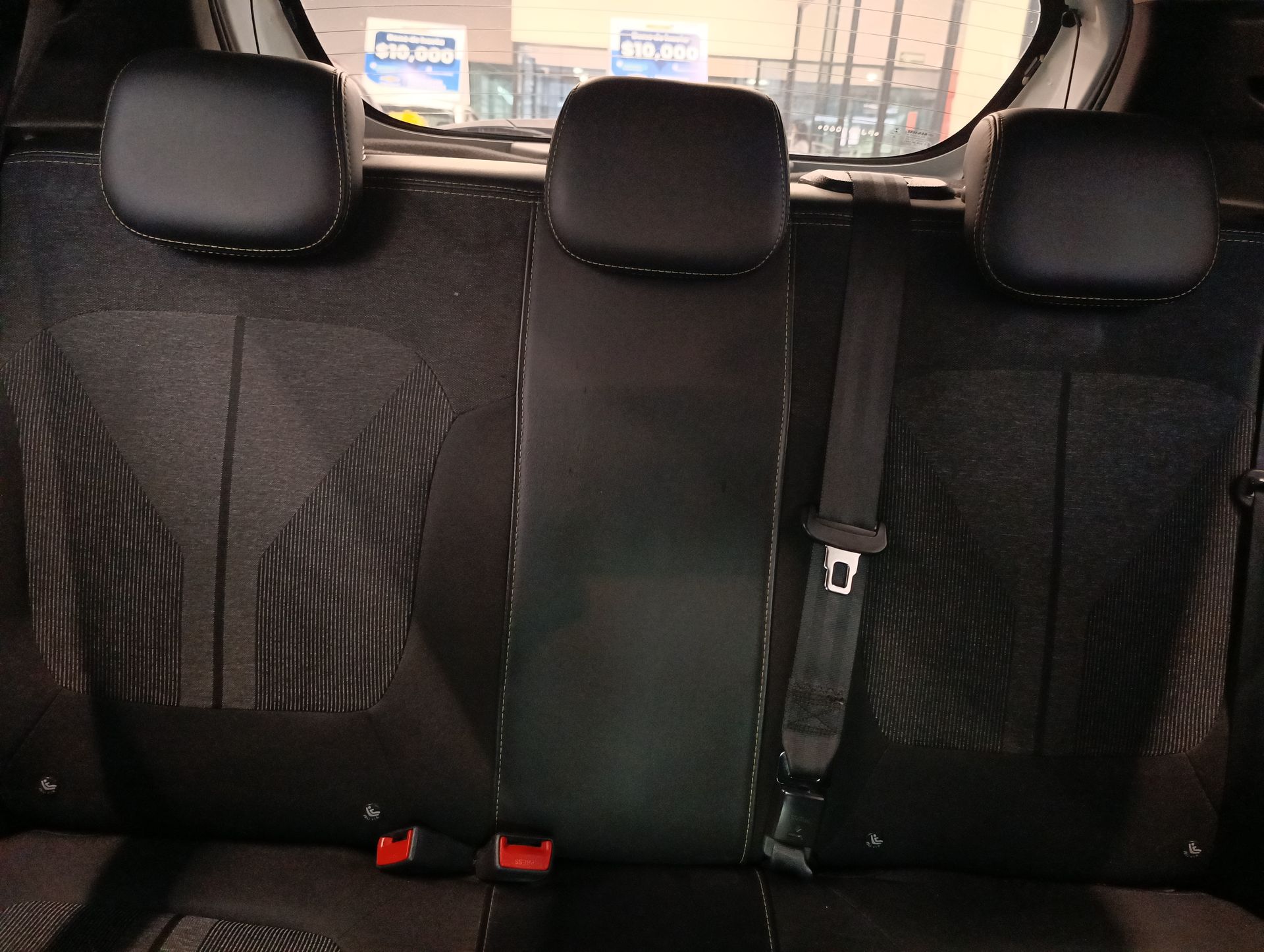 2023 Renault Kwid 1.0 Outsider Mt