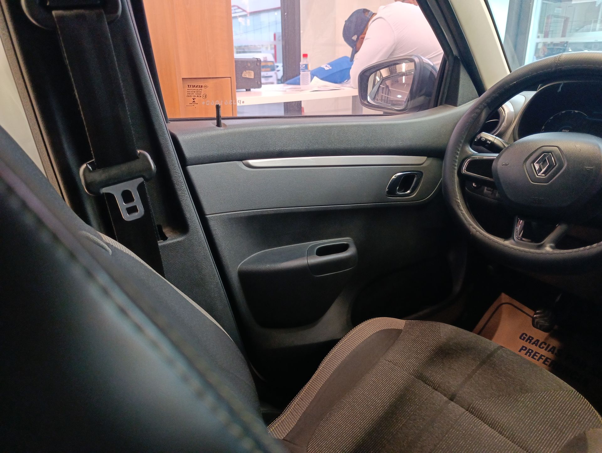 2023 Renault Kwid 1.0 Outsider Mt