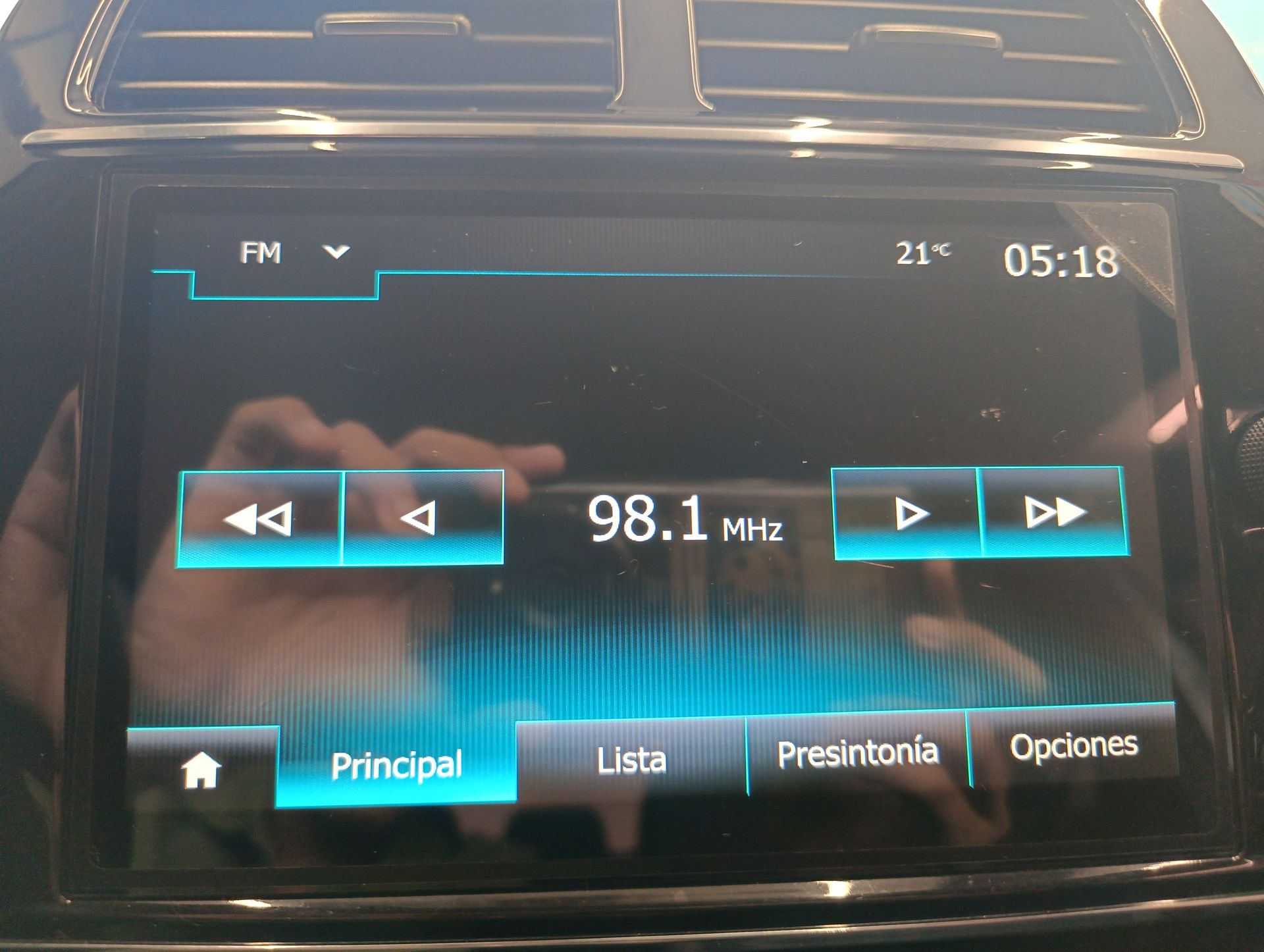 2023 Renault Kwid 1.0 Outsider Mt