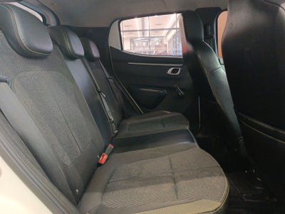 2023 Renault Kwid 1.0 Outsider Mt