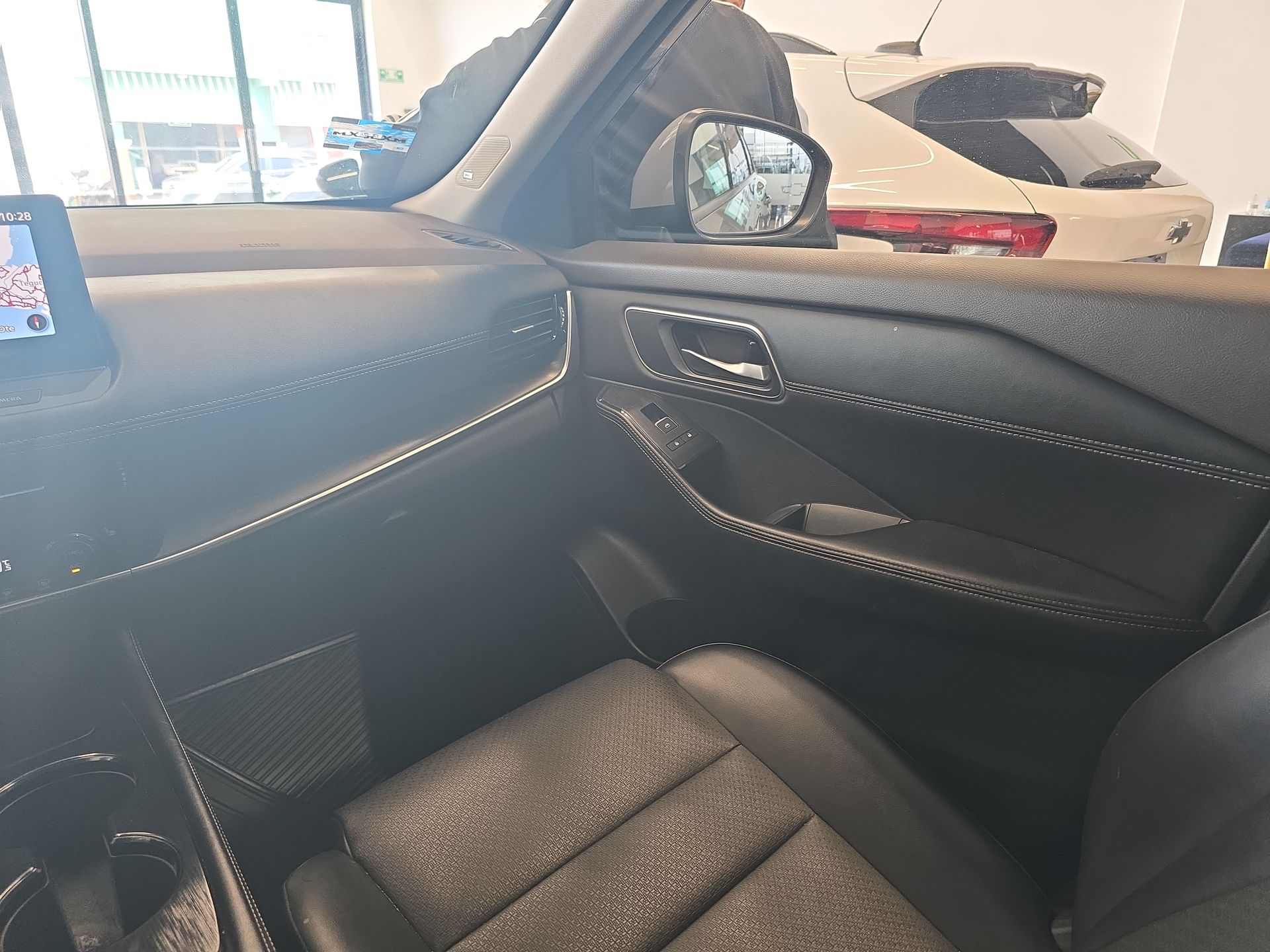 2023 Nissan X-Trail 2.5 Platinum 2 Filas At