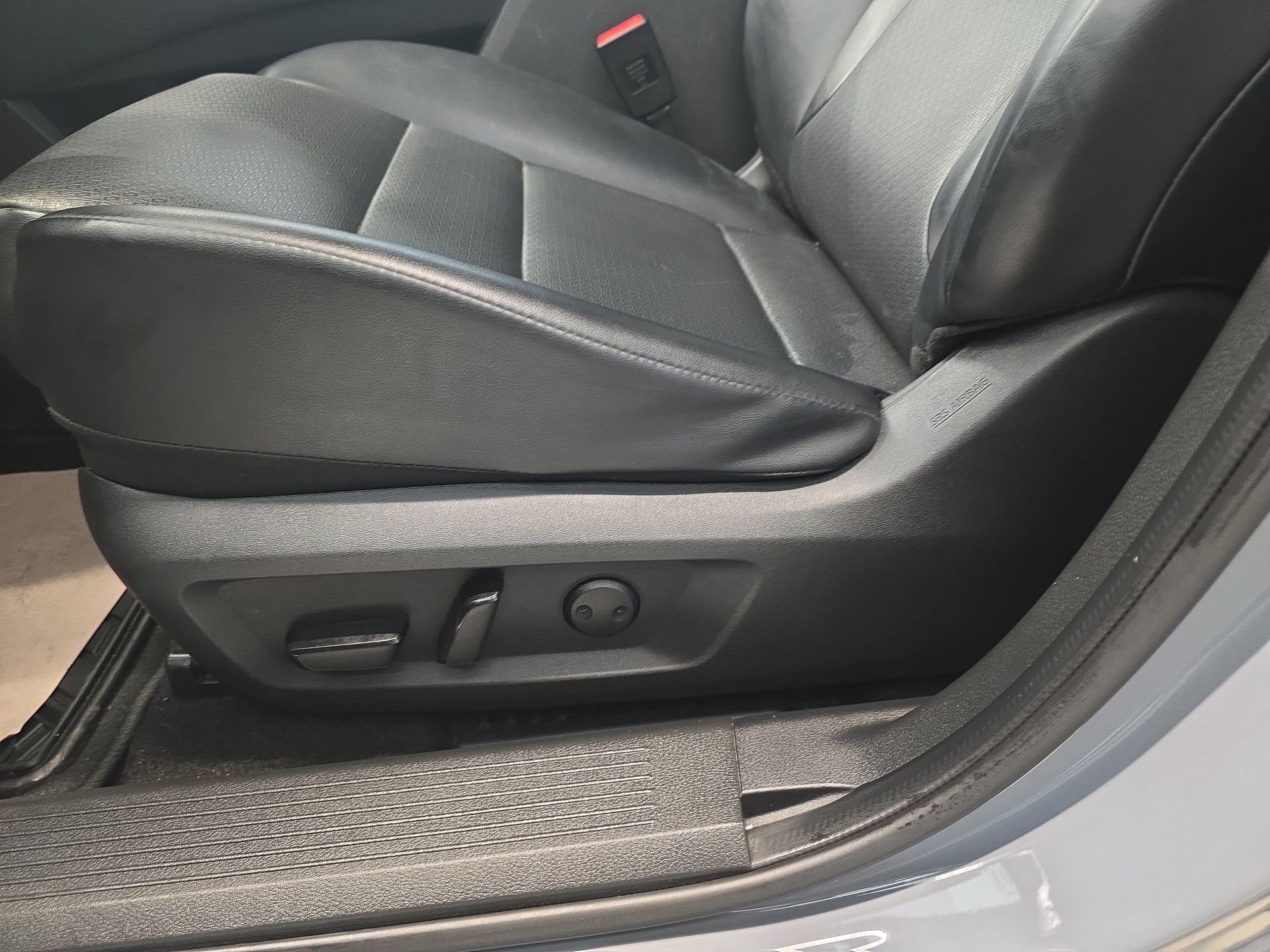 2023 Nissan X-Trail 2.5 Platinum 2 Filas At